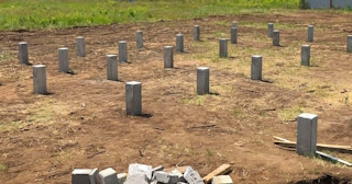 Фундамент на забивных жб сваях под ключ в Сестрорецке - фундамент из забивных железобетонных свай цена от 3149 руб/м2